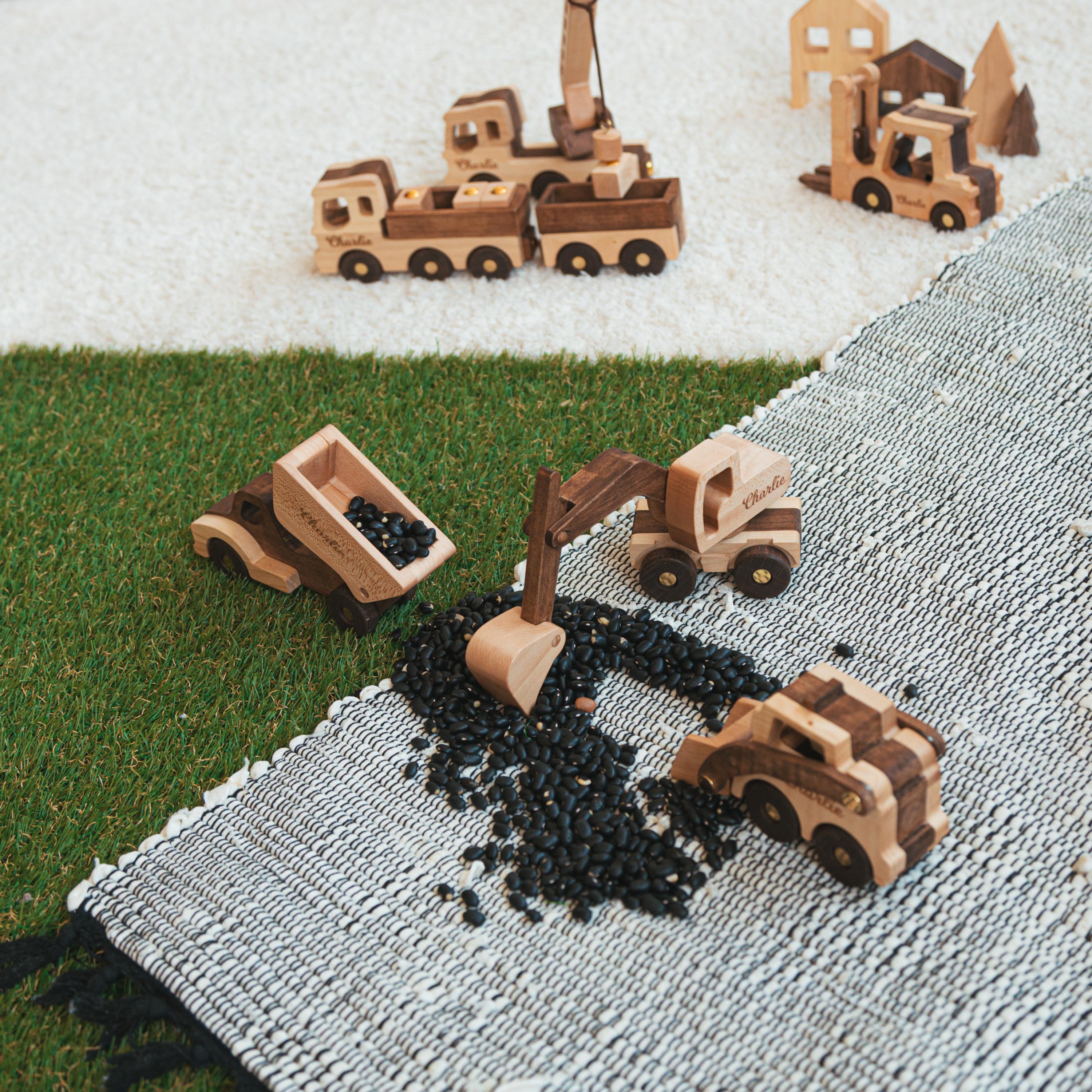 Toy Construction Excavator Handmade Wooden Construction Toy Vehicles Custom Baby Gifts Birthday Boy Gifts Kids Pretend Play First Christmas