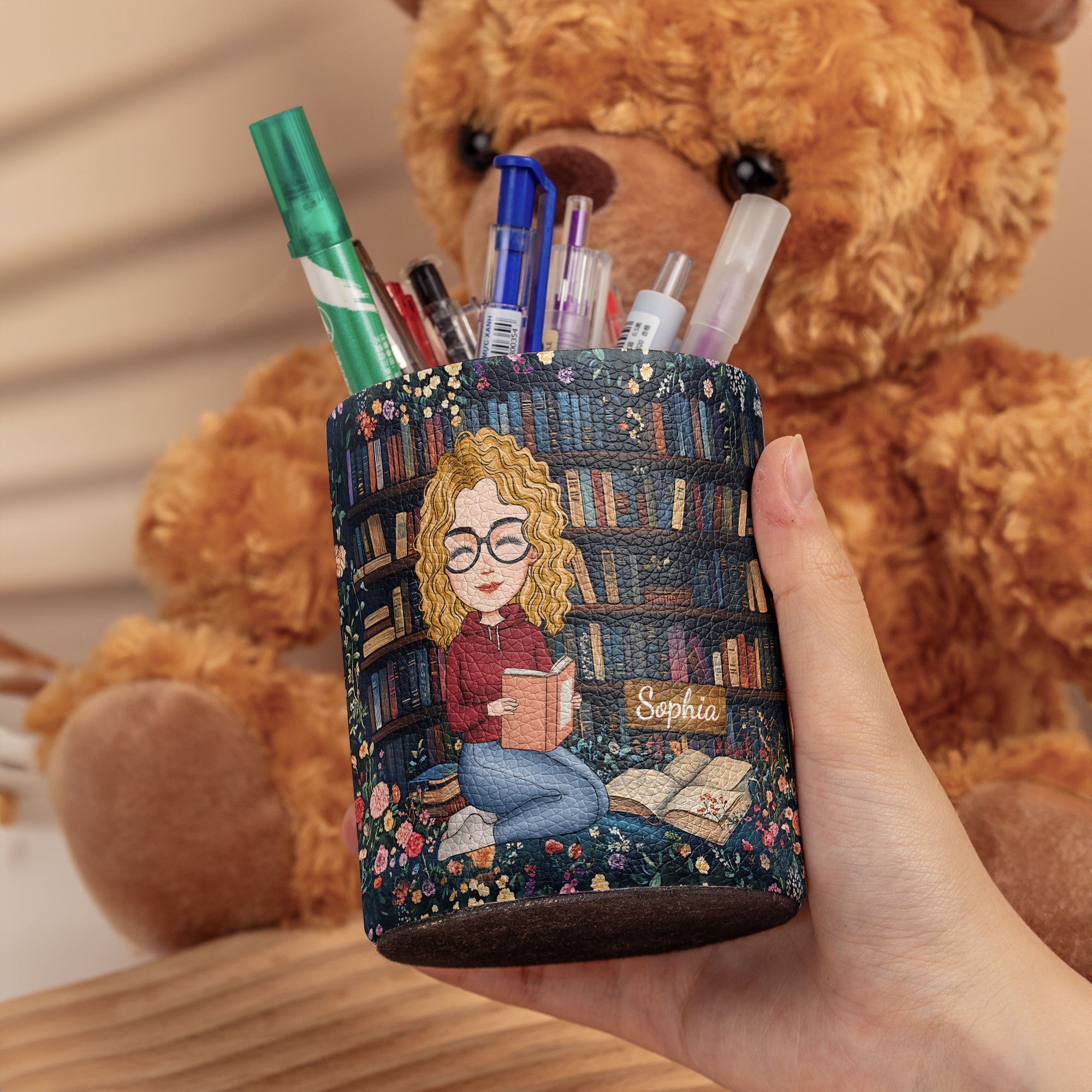 Just One More Chapter - Personalized Pen Holder