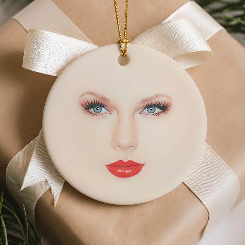 Taylor Christmas Face Cute Ornament, Funny Swift Fans Custom Gift Christmas Tree Decor, Xmas Keepsake Personalized Music Ceramic Ornament