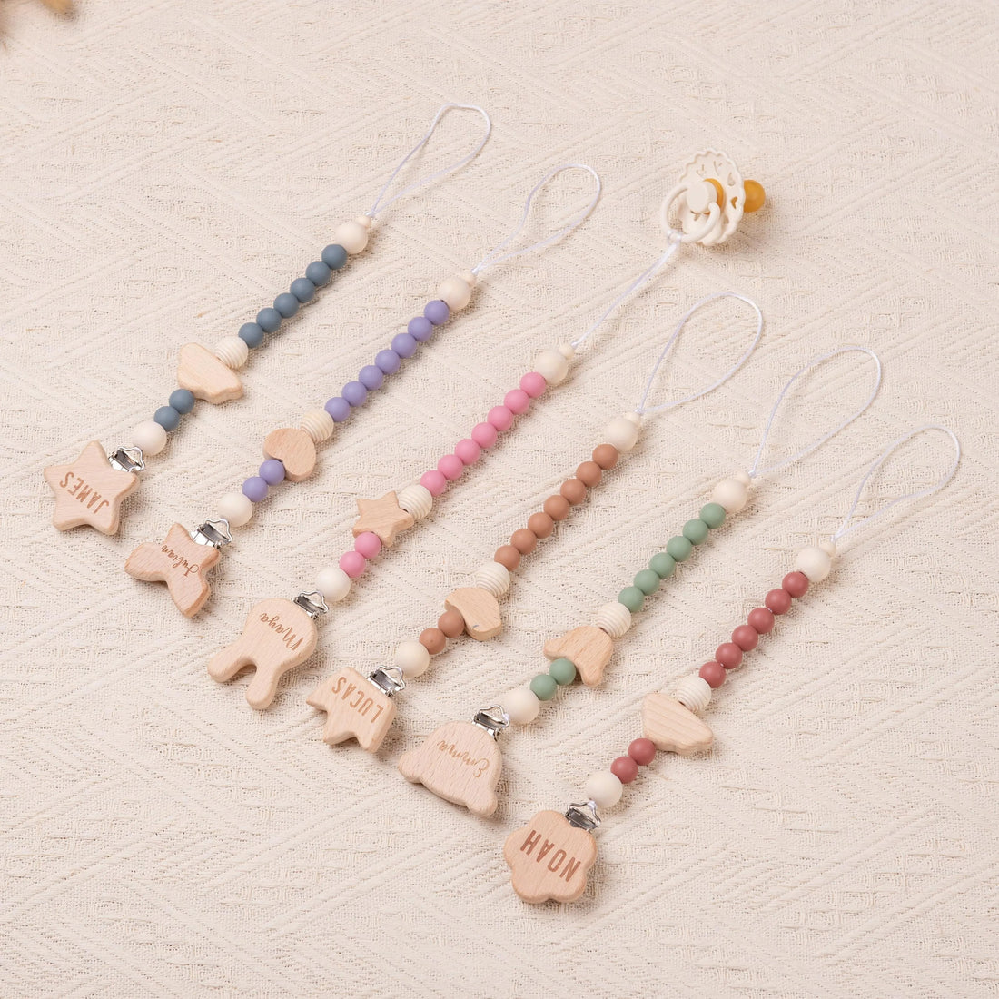 Personalized Pacifier Clip for Baby Boy and Girl, Custom Binky Clip, Engraved Soother Clip with Name, Baby Shower Gifts, Newborn Gifts