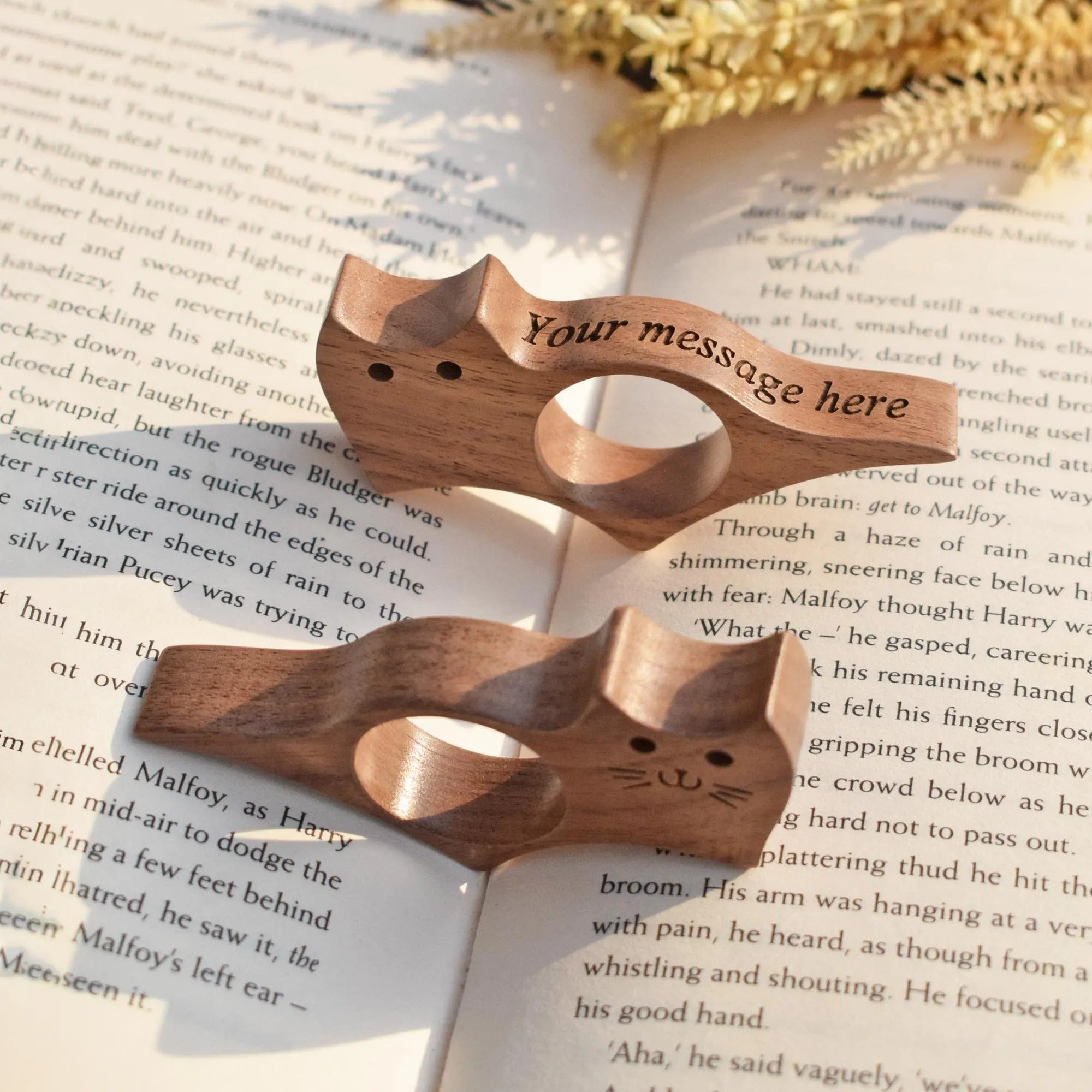 Personalized Wooden Book Page Holder, Book lovers gift, Personalized text engraving, Book Accessory,Christmas Gifts