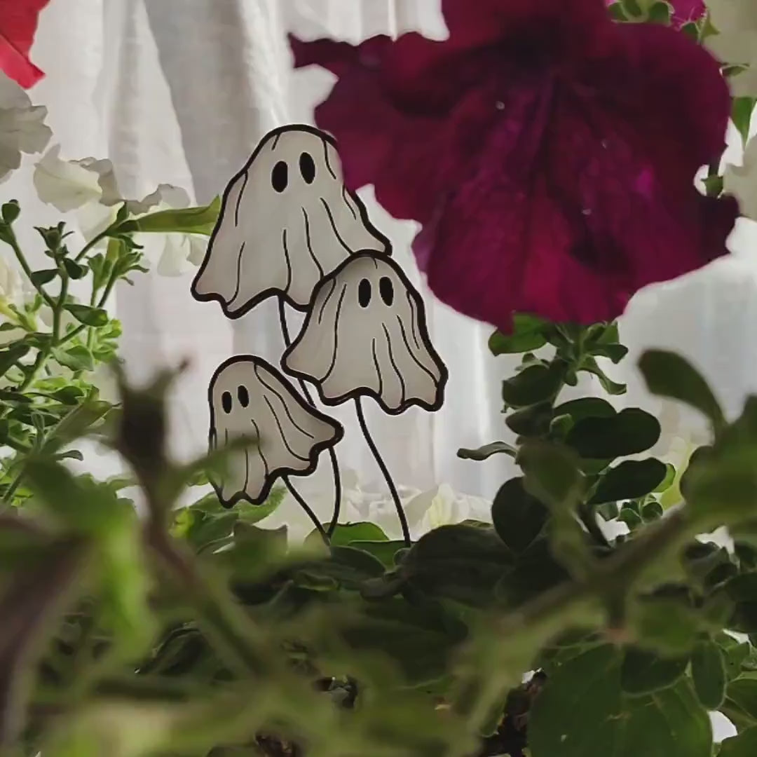 Halloween Decor Stained Glass Ghost Mushrooms. Cute Ghost Plant Stakes for Spooky Season. Halloween Gift. Unique Garden Art. Happy Halloween