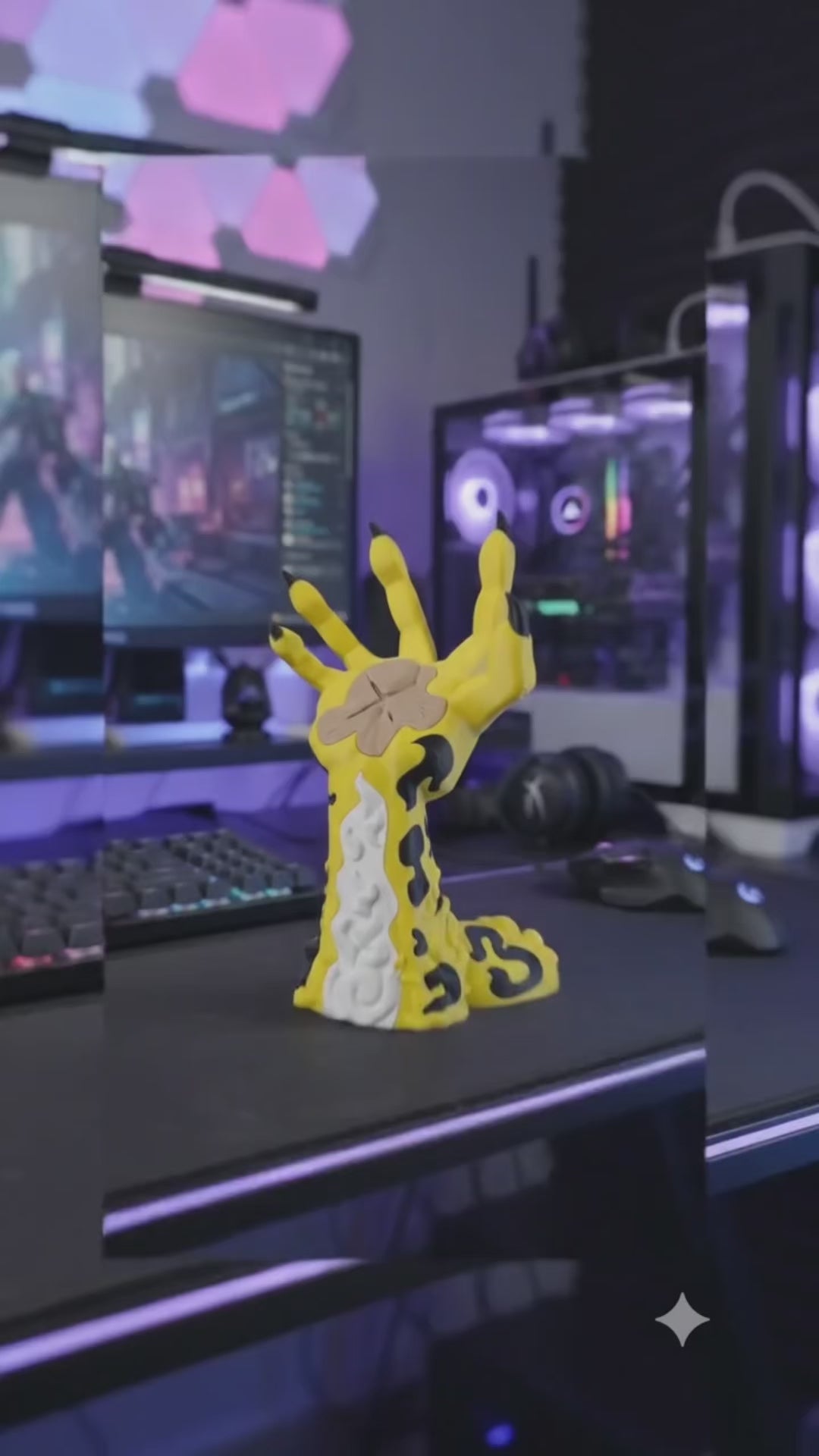 Anime Hand Controller Stand Holder 1.mp4